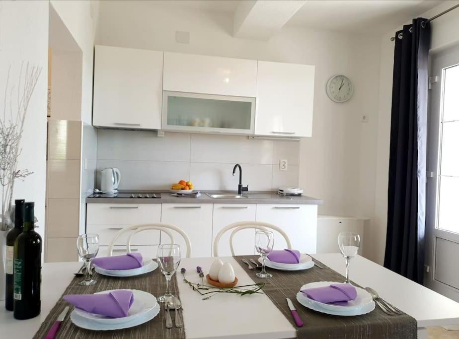 Apartments Regina โบล ภายนอก รูปภาพ