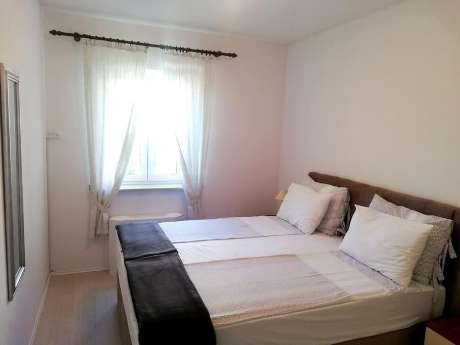 Apartments Regina โบล ภายนอก รูปภาพ
