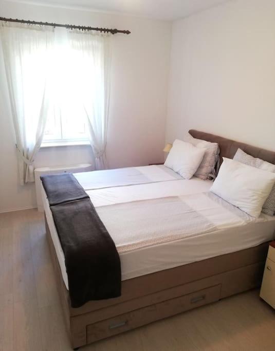 Apartments Regina โบล ภายนอก รูปภาพ